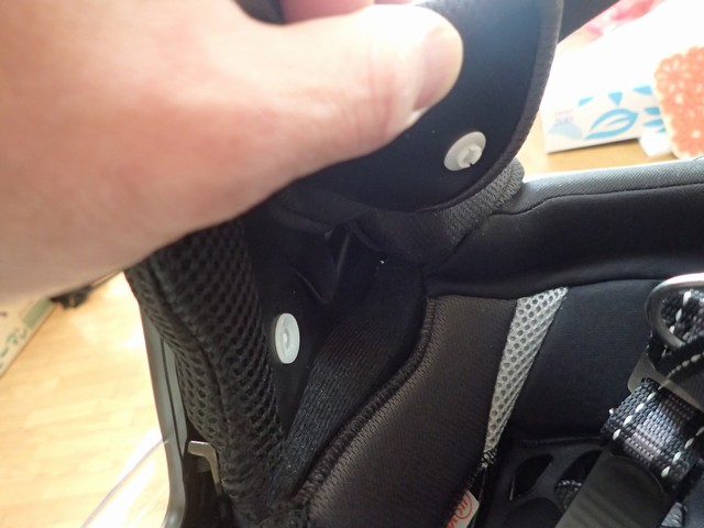 ヘルメットスピーカー 