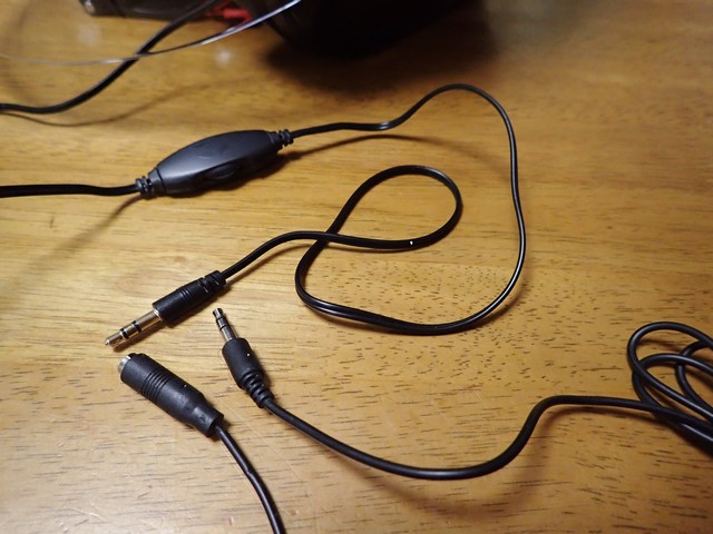 ヘルメットスピーカー 