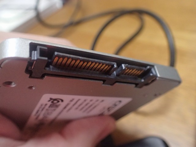 SSDはCrucial SSD 500GB