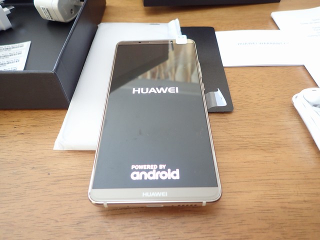 ファーウェイ Huawei Mate 10 Pro