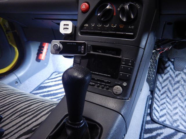 カーオーディオ