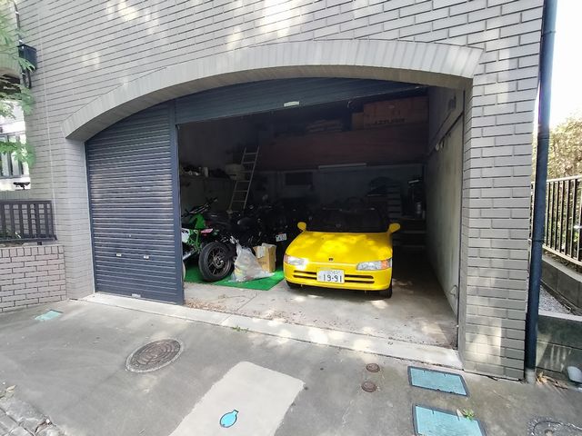 小さいスポーツカー