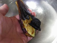 茄子の煮びたしはマジウマ・ヘルシー【茄子の皮を簡単にむく方法】
