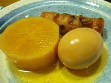 今シーズン初おでん!登場!!【コンビニおでん売り上げは10月が一番?】