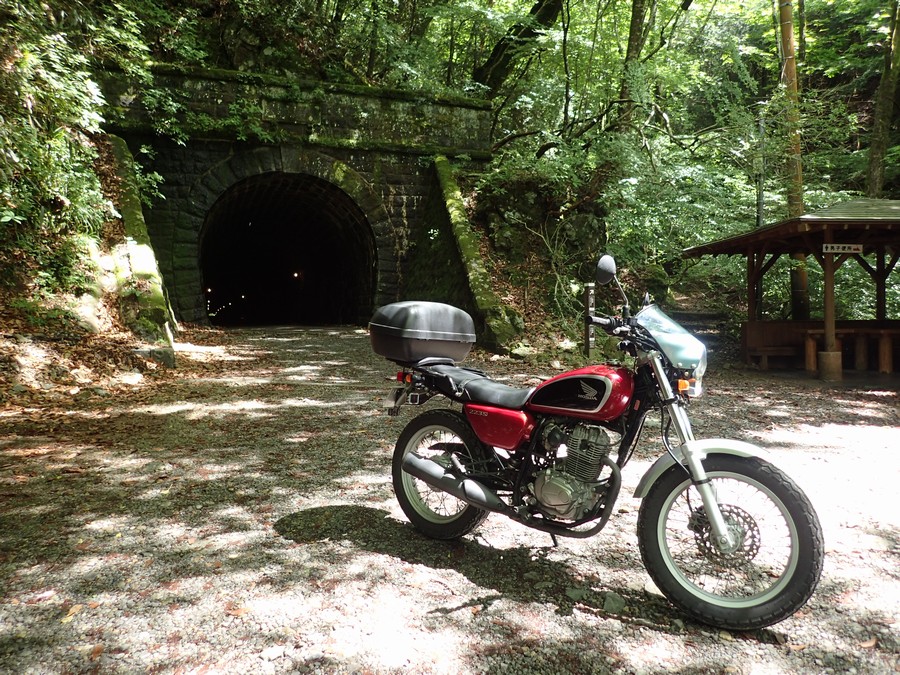 Cb223sで伊豆下田ツーリング 白浜神社 龍宮窟 旧天城トンネル