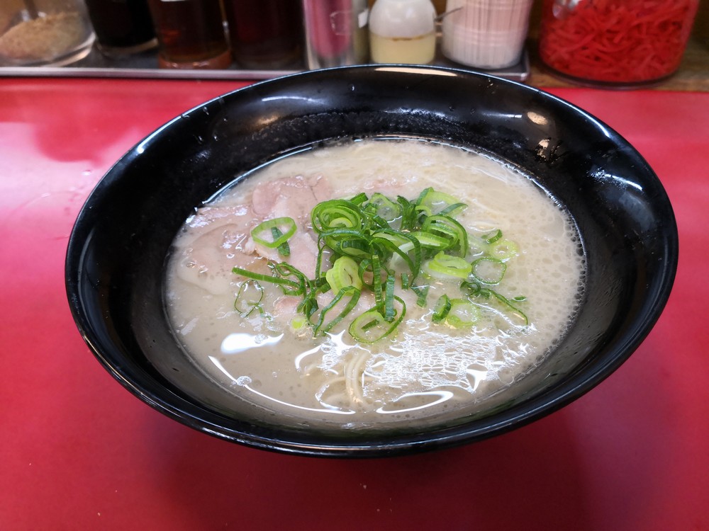 博多ラーメンをはしごしてみた【長浜家550円・はかたや290円】