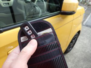 車のスマートキーで盗難?リレーアタックとは?盗難防止 対策は?