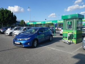 イギリス(ロンドン)のレンタカー借り方と現地チェックすること
