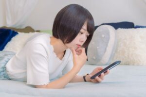 【DMMモバイルの解約方法】MNP予約は?解約金はかかる?
