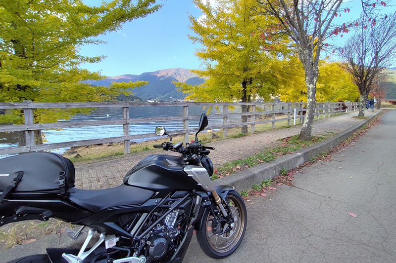 CB125R 河口湖畔