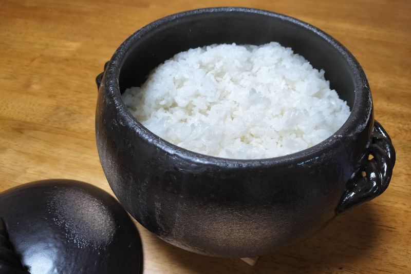 備蓄米もめちゃウマ！ご飯土鍋は強火が命！ふっくらご飯の炊き方