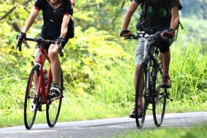 ロードバイクとクロスバイクの違いや特徴・それぞれの楽しみ方!